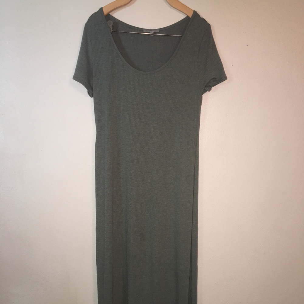Charlotte Russe sage long slit tee .